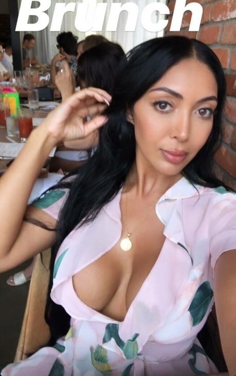 Sumeet Sahni 完璧なポルノスター ギャラリー