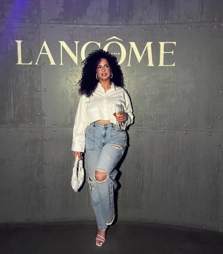 Anna Maria かわいいポルノスター 写真