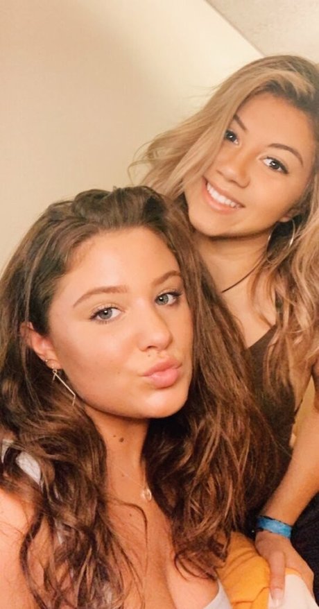 裸の熟女オンリーファンズ 限定 写真