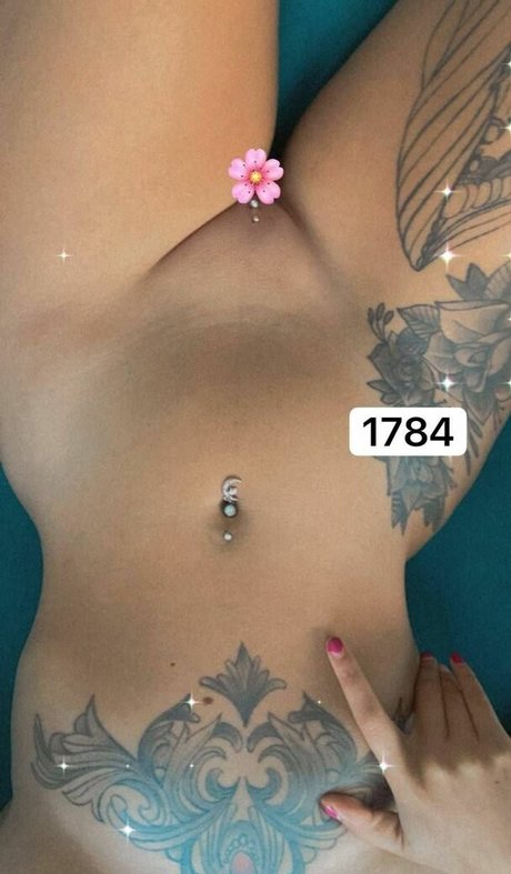 年配の熟女オンリーファンズ ヌード 画像