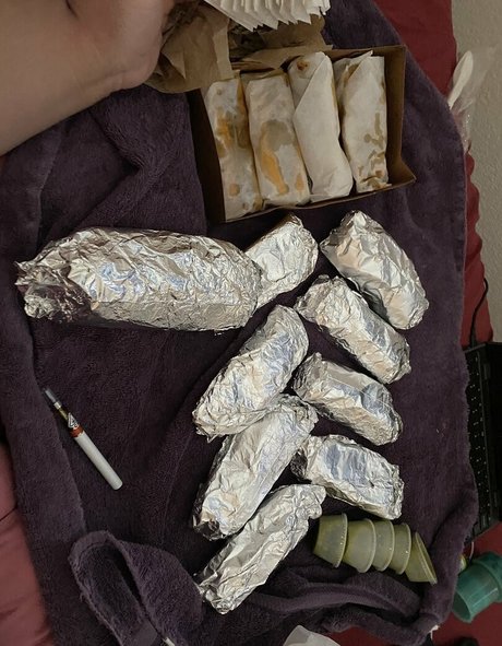 thicksadworld 高品質モデル 写真