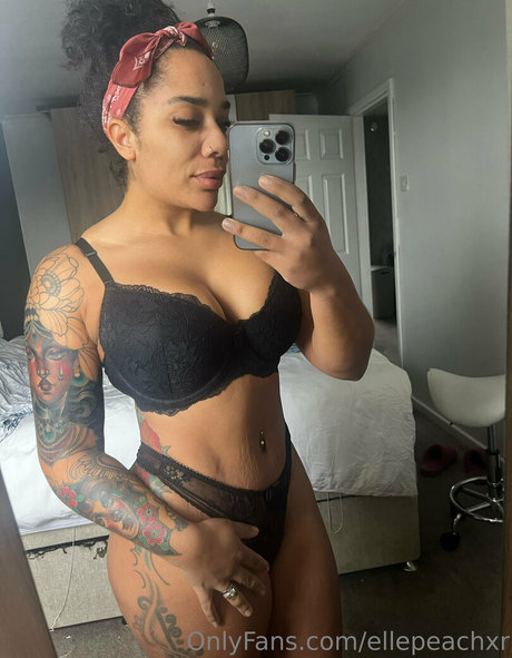 ellepeachxr xxxスター アーカイブ