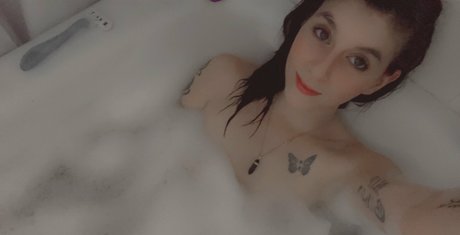 巨乳 パイズリ OnlyFans 可愛い ギャラリー