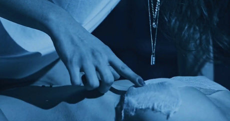 Vahide Bulu ポルノスター セクシー 画像