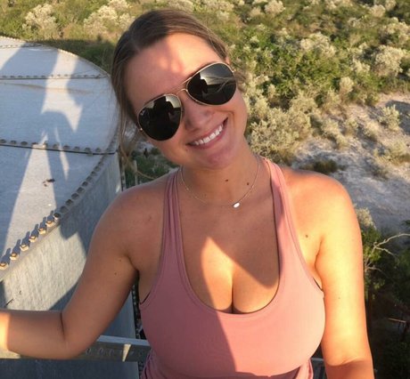 Madeline P 美しいモデル 画像