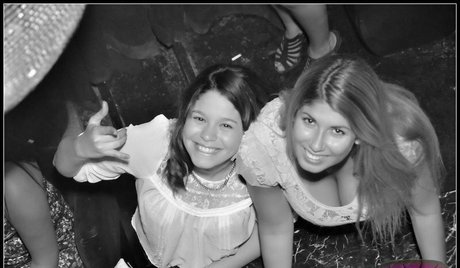 女装オンリーファン 無料セクシー 画像