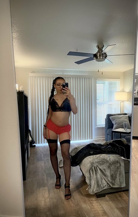 50歳のOnlyFans えろ 画像