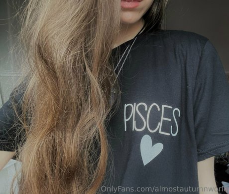 almostautumnworld アダルトスター 写真