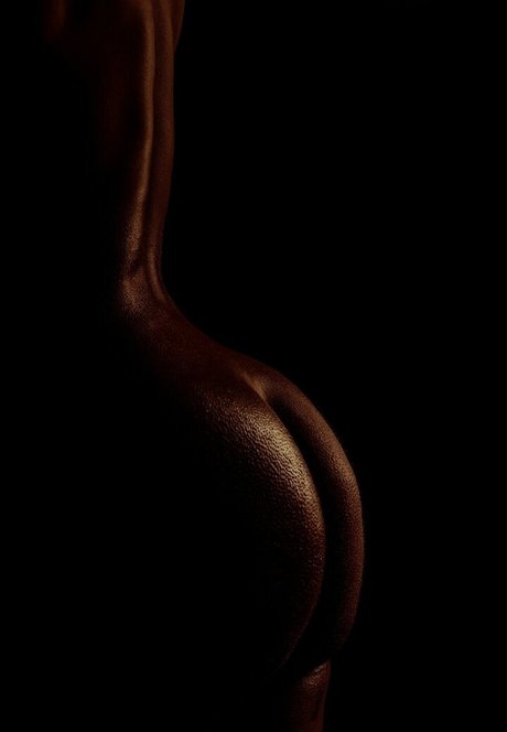 Hattie James ポルノスター 裸 写真