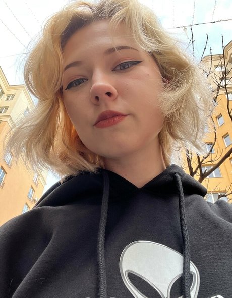 jenny shine ポルノスター アート 画像