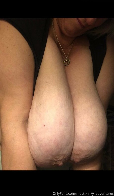 most kinky adventures セクシーモデル 画像