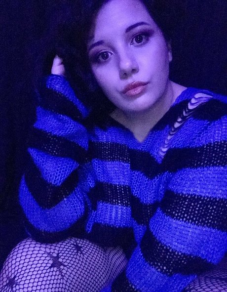 太った足のOnlyFans ホットヌード 写真