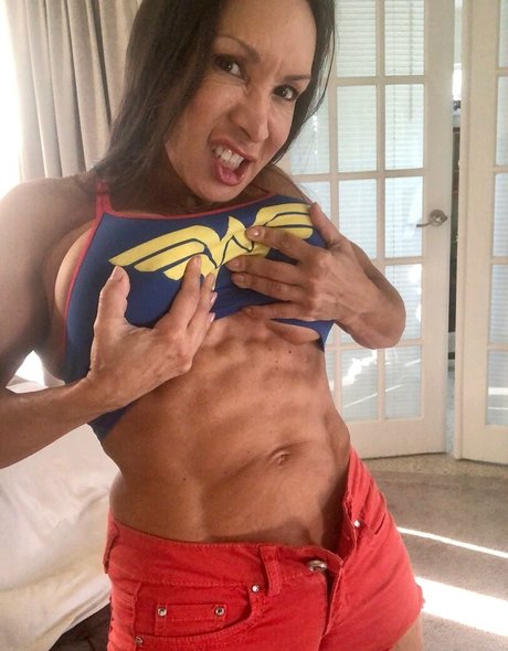 アジアン・エボニー・オンリーファンズ 無料 アーカイブ