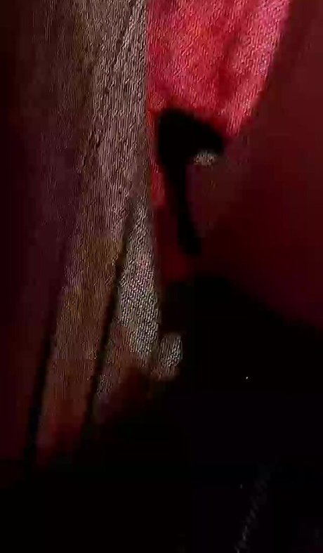 毛深いおばあちゃんOnlyFans ホットセクシー ギャラリー