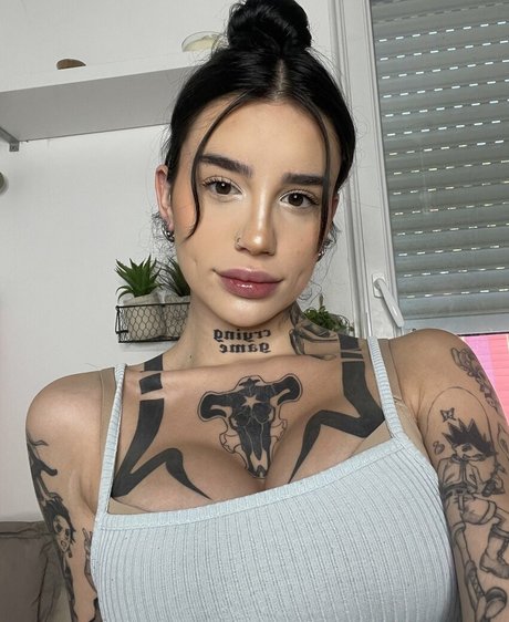 Zeliahxo 素敵なモデル 画像