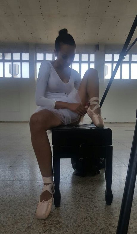 ブルネットのPOV OnlyFans xxx 画像