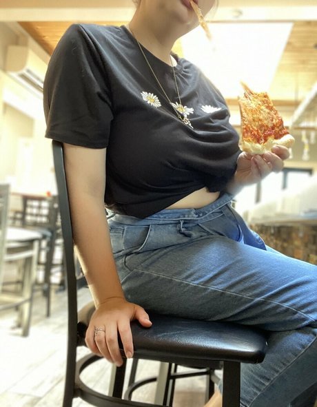 chunkyrose アダルトスター 画像