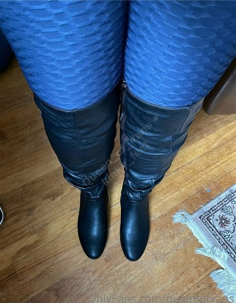 queenofvans ポルノスター アダルト 写真