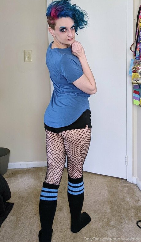 ブラックマジックオンリーファンズ ヌード 写真