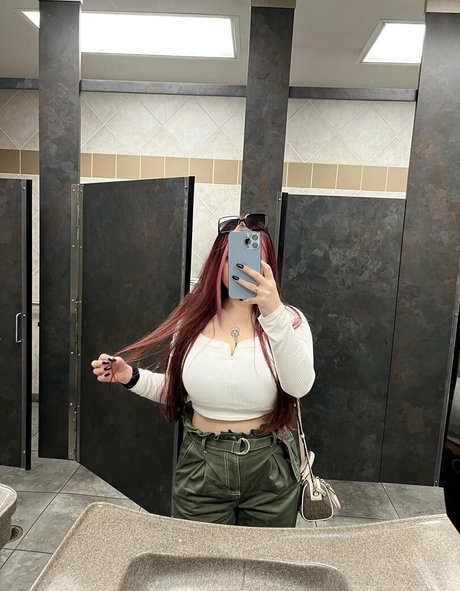 熟女の足オンリーファンズ ポルノ 写真