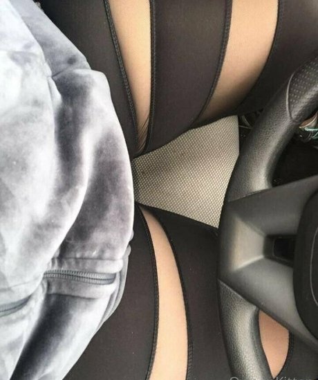 フェイシャルオンリーファンズ エロチック ギャラリー