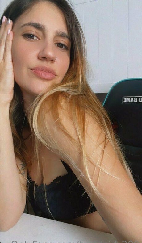 baddgirl 200 素敵なモデル 画像