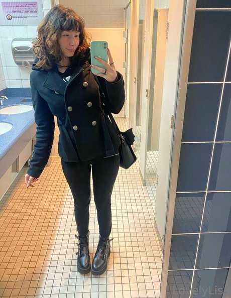 50歳以上のオンリーファンズ 無料セックス 写真