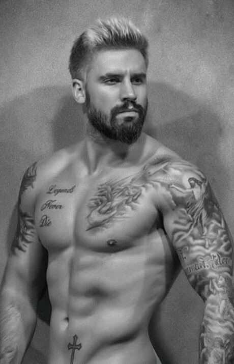 Josef Kurka ポルノスター パーフェクト 画像