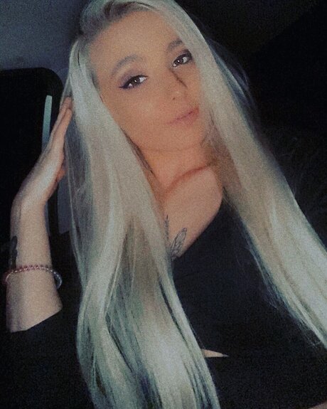 Maykayla22 女優 ギャラリー