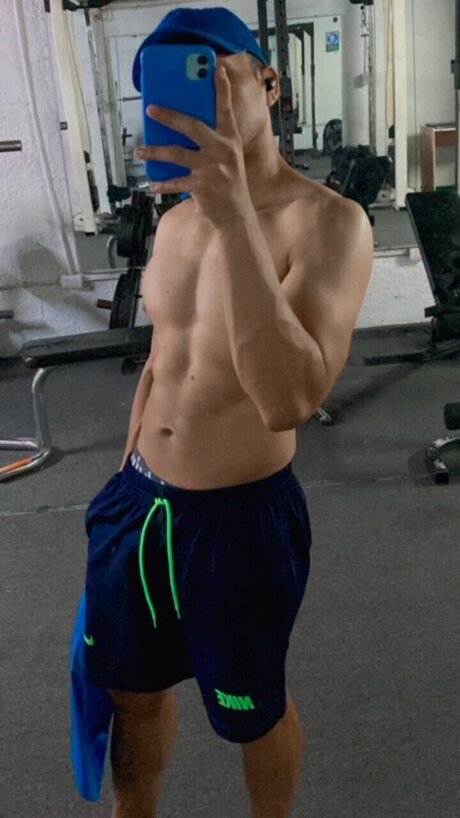 cesar Miguel ホットなスター 写真