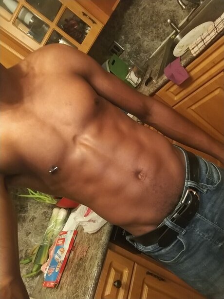 オンリーファンズでのセクスティング トップ 画像