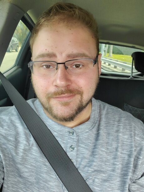 巨大な天然おっぱいオンリーファンズ エロ 画像