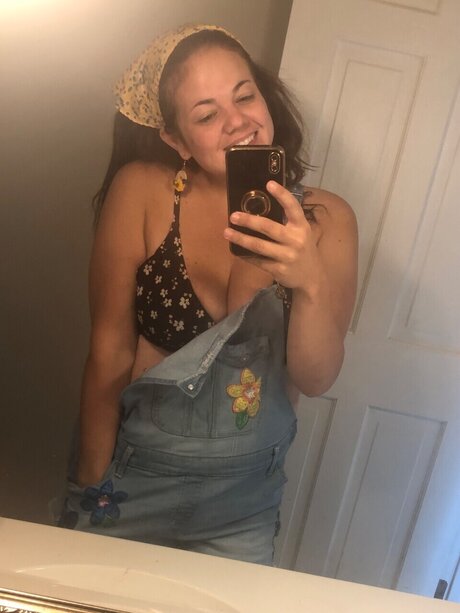 SassyNerd かわいいモデル 画像