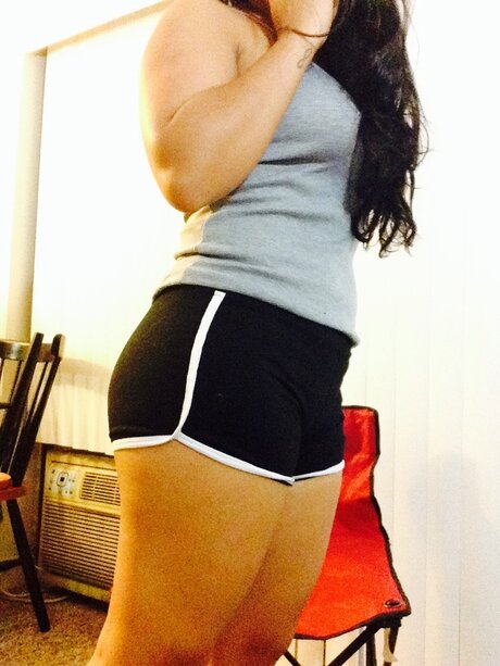 アジアンゴス オンリーファンズ ポルノグラフィック ギャラリー