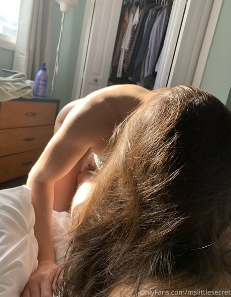 mslittlesecret かわいいモデル 写真