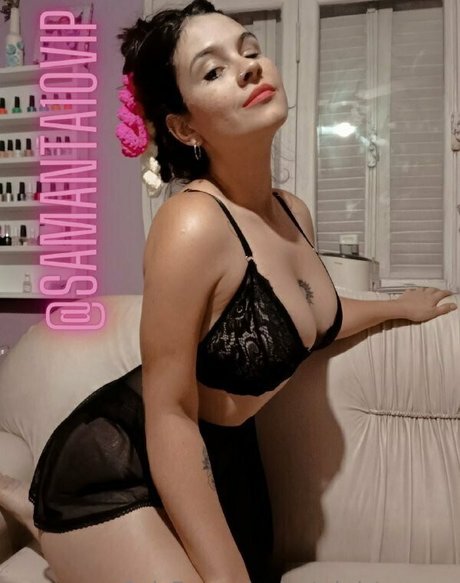 太った足のOnlyFans セクシーヌード 写真