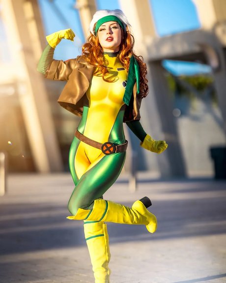 かわいいティーンのオンリーファンズ 美しいヌード 画像