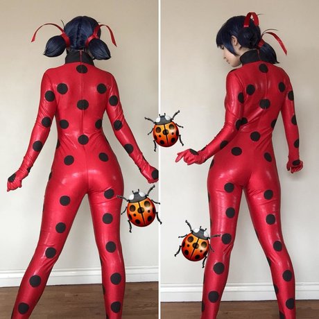 ブロンドビキニOnlyFans アート裸 アーカイブ