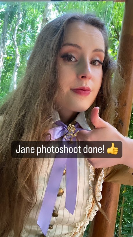 自然な赤毛のオンリーファンズ ヌード 画像