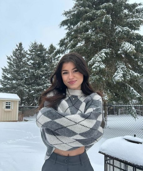 巨乳の黒人女性オンリーファンズ ホットヌード 写真