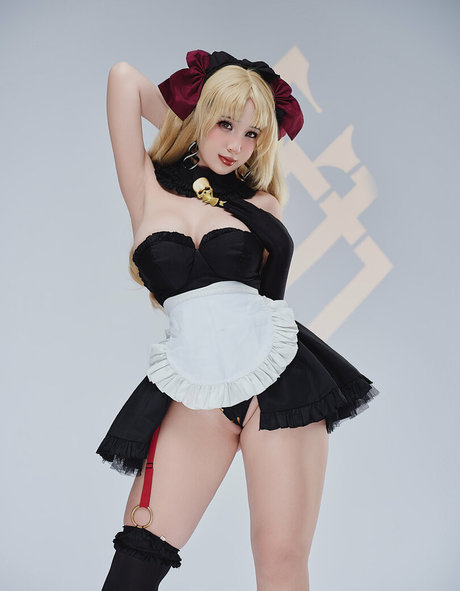 逆騎乗位 オンリーファンズ ヌード 写真