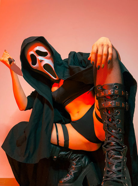 スマイルオンリーファンズ 無料 写真