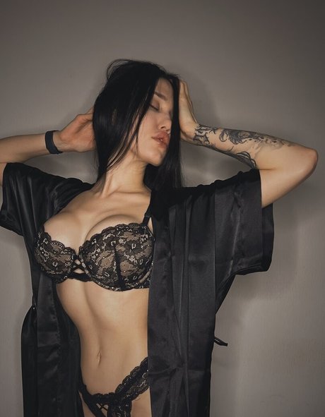 Dasha Doshik アダルトスター 写真