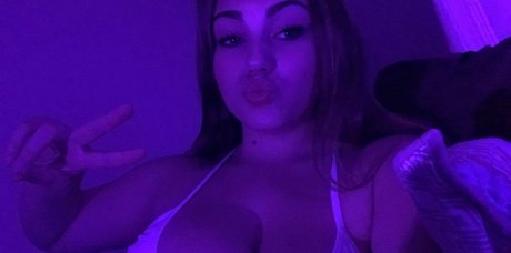 Talea 裸のポルノスター ギャラリー