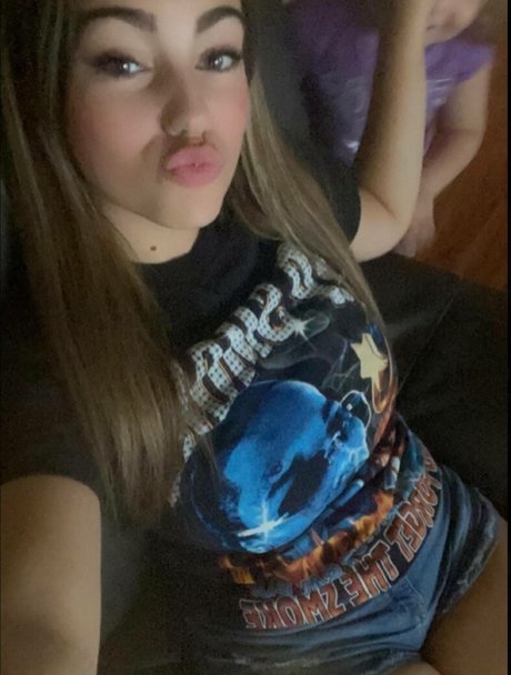 Talea セクシー女優 写真