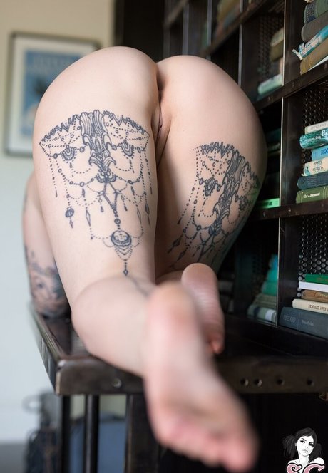 Cleodora エロティックなスター 画像