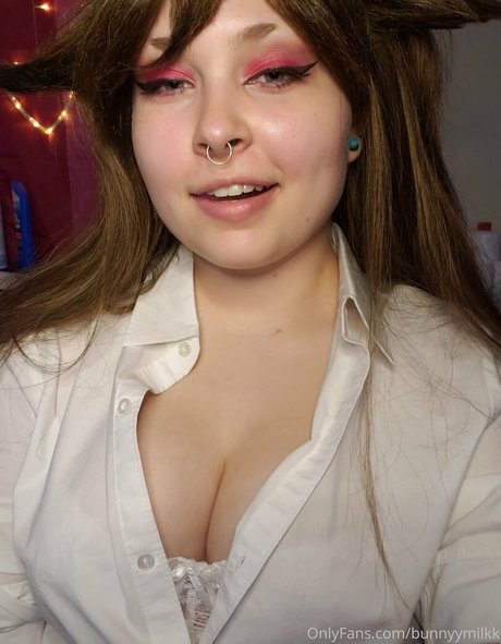 bunnyymilkk 最高のポルノスター ギャラリー