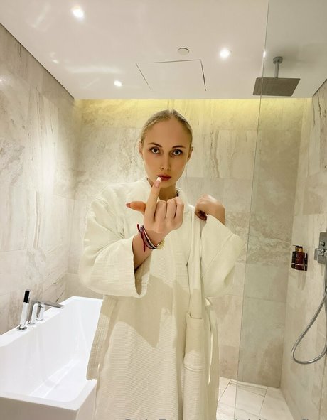 girls on fire アートポルノスター アーカイブ