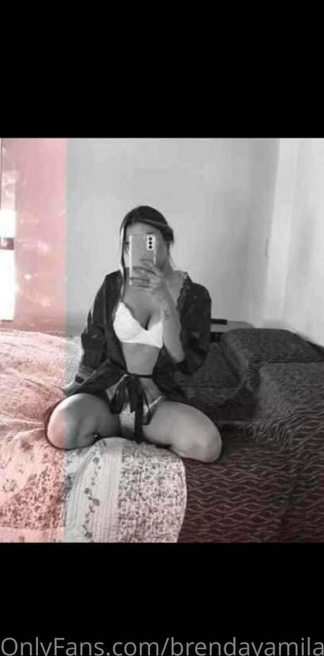 ブルネットの猫OnlyFans アダルト 画像