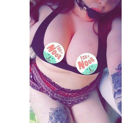 アジアン・エボニー・オンリーファンズ セクシーxxx 画像